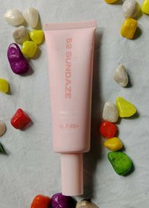 52 Sundaze Collagen Glow SPF 50+