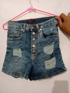 Denim Shorts by lifestyle