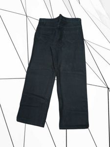 A-04 Size 32 Straight Jeans