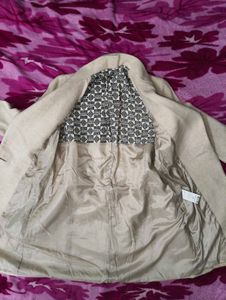 Korean 🇰🇷Elegant Beige Trench Coat