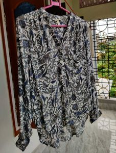 H&amp;M Printed Blouse