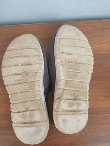 Embroidered Floral Comfort Slippers