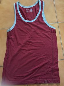 Men's Maroon van heusen vest