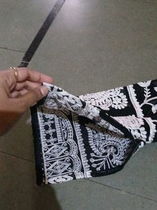 Elegant Black Embroidered Kurta