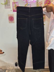 Black Hereshein  Cargo