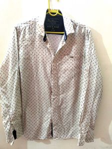 Casual Men&#39;s Shirt