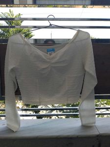 white chic crop top.