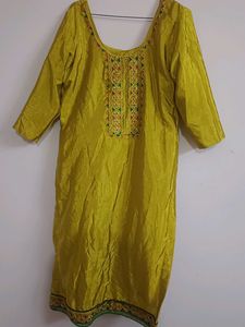 Vintage Embroidered Kurti Set With Plazzo Dupatta