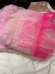 Women Kurta Set With Ruffle Dupatta