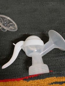 manual breast pump