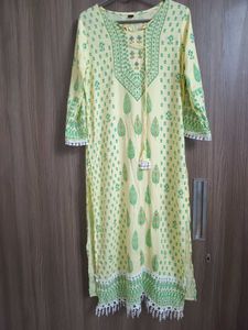 Elegant Floral Print Kurta
