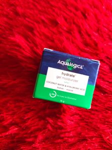 Aqualogica Hydrate+ Gel Moisturizer with Coconut W