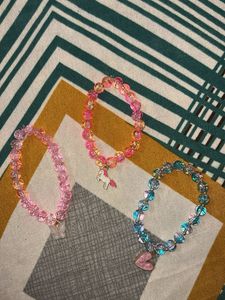 Beaded Charm Bracelet ❤️