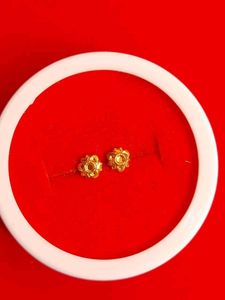 Beautiful New Flowers Desine Studs