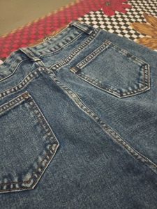 High-Rise Simplicity Straight Jeans