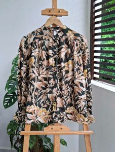 H&M Floral Print Blouse -