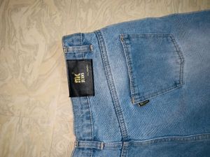 Distressed Wide Leg Jeans(patch work jeans)