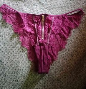 unisex Lace Thong with Zipper Detail