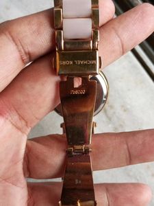 Authentic Michael Kors Rose Dial Women&#39;s Watch