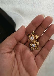 Prettiest Flower Stud