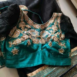 Elegant Black &amp; Gold Saree