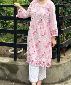Pakistani Pink Floral Embroidered Kurti