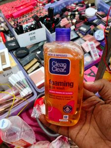 Clean &amp; Clear Face Wash