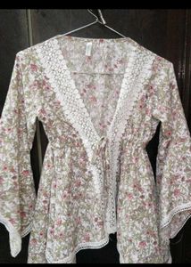 Floral Lace Trim Top
