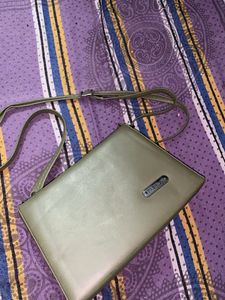 Casual Hand Bag 💼 Easy To Carry