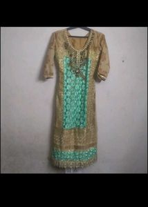 Embellished Pakistani Kurta Set