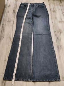 Ma1742 Sabrin bootcut jeans waist 28 inches