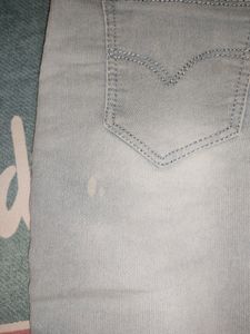 CASUAL JEANS