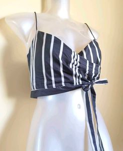 🎁Buy 2 Get 1 Free🎁Striped Tie-Front Crop Top
