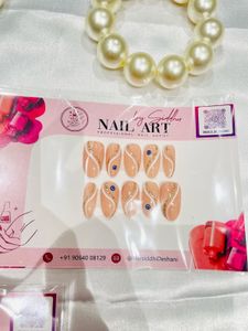 Press-On Nail Set
