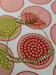 Choker Necklace With Long Earrings