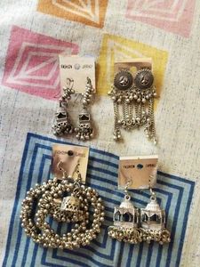 Jhumkas