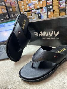 Banyy Trendy Slippers