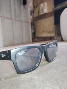 Ray-Ban Warren RB4396 Sunglasses