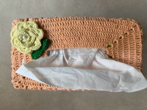 Crochet Tissue Box Cover.