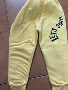 Cute Kids' Giraffe Hoodie with pyjama set