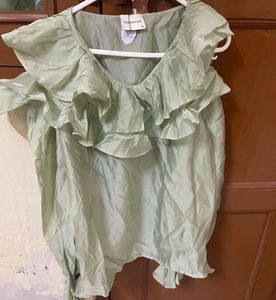 Frill top ❤️
