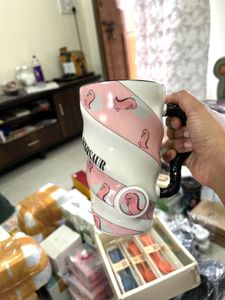 Big Dinosaur Twisted Tall Mug With Lid - Pink