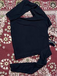 OFF SHOULDER TOP