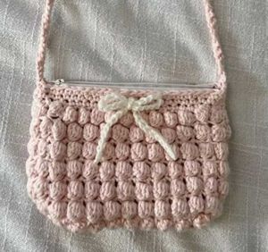 Crochet Puffed Stitched Sling Bag