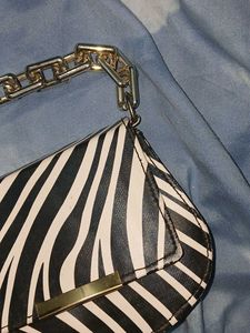 Stylish Women&#39;s Purse
