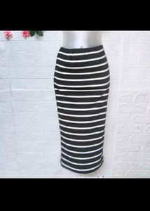 🎁Buy 1, Get 1 Free🎁 Pencil Skirt Size Small