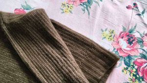 Brown Knit Sweater!