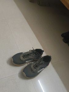 Budget Shoes