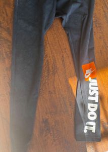 Nike Leggings - Just Do It
