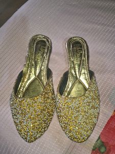 Gold Dimond  Footwear Haf Mojdi
